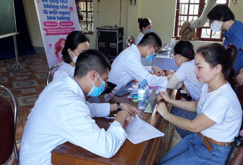 Các CĐCS thuộc CĐN Giáo dục Hà Tĩnh tổ chức khám sức khỏe cho đoàn viên